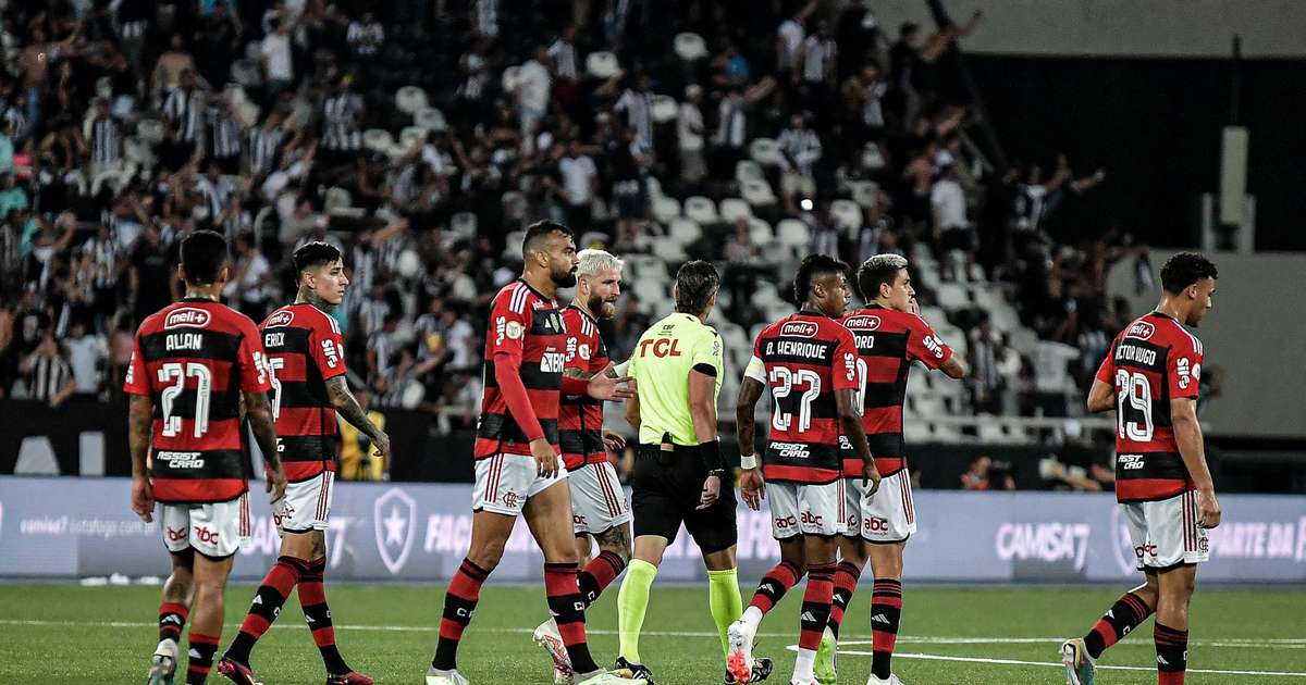 
Léo Pereira enaltece esforço e superação do Flamengo em vitória no clássico: Tínhamos que vencer o líder
