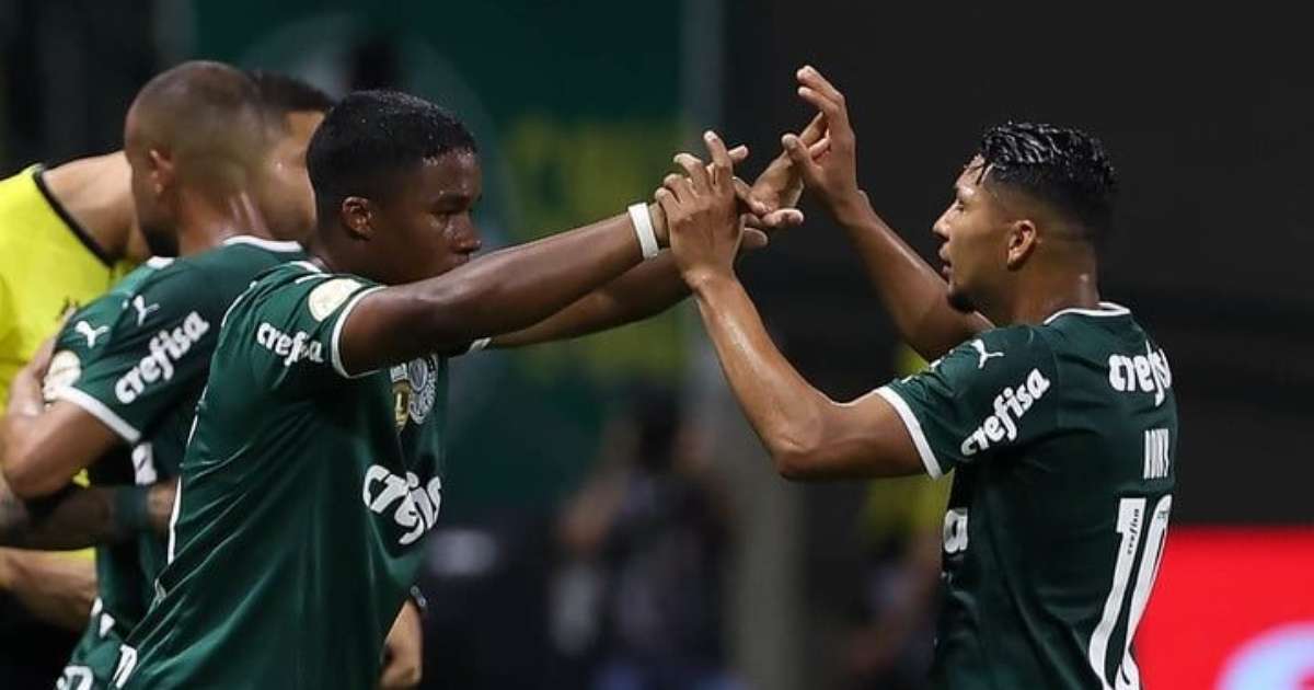 Abel Ferreira explica em qual circunstância pode usar Endrick e Rony juntos no Palmeiras