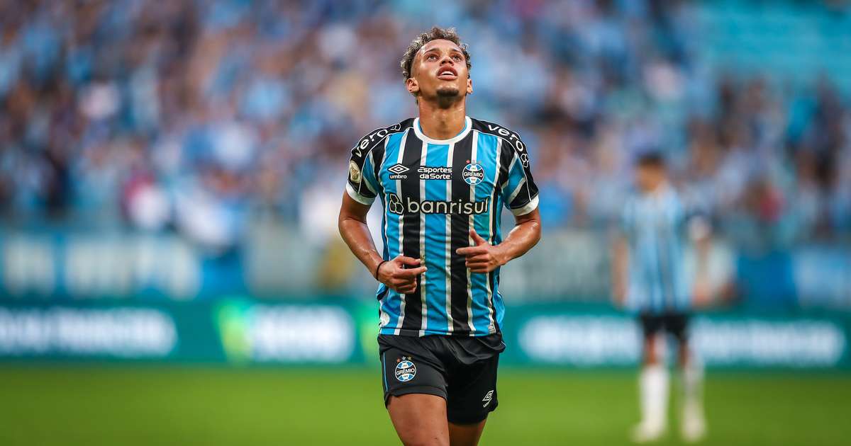 Renato revela conversa com Bitello, mas não garante permanência: Nem todas as janelas fecharam