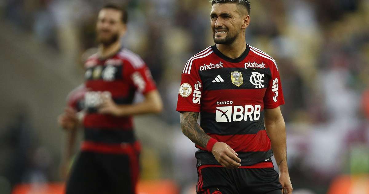 Flamengo tenta acelerar a recuperação de Arrascaeta e Luís Araújo para