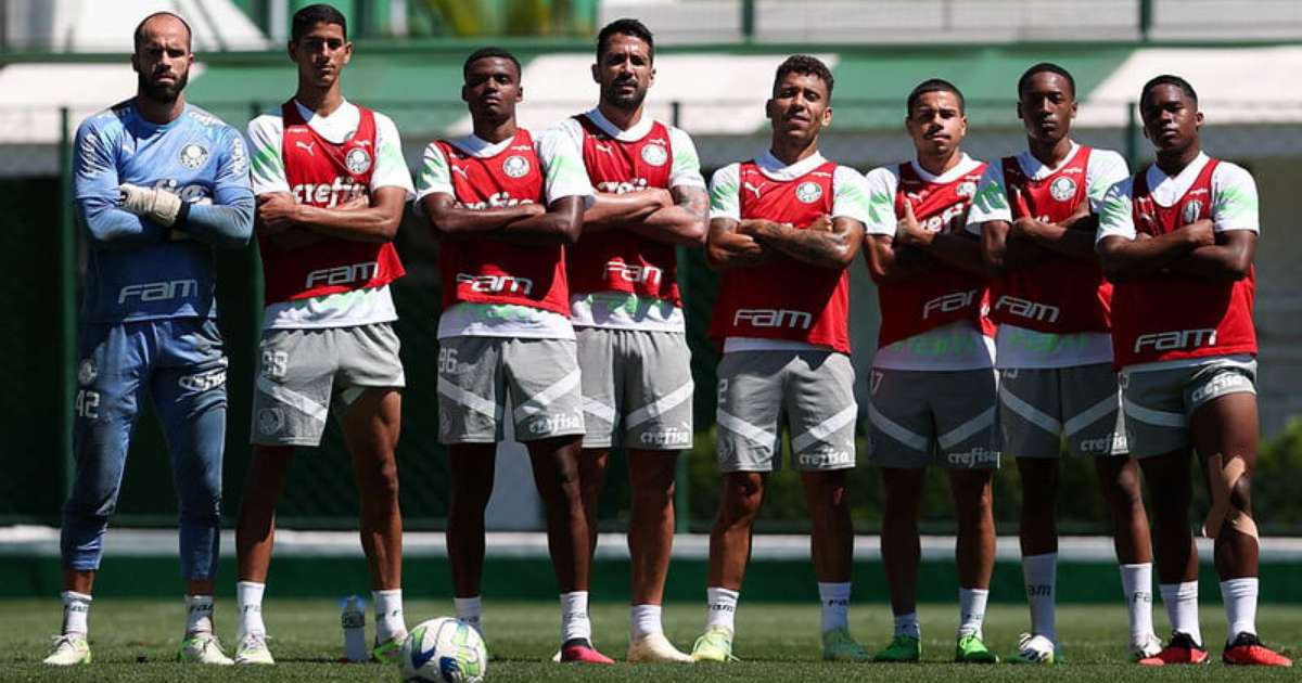 Palmeiras realiza mais um treino, e Jhon Jhon destaca período sem jogos: 