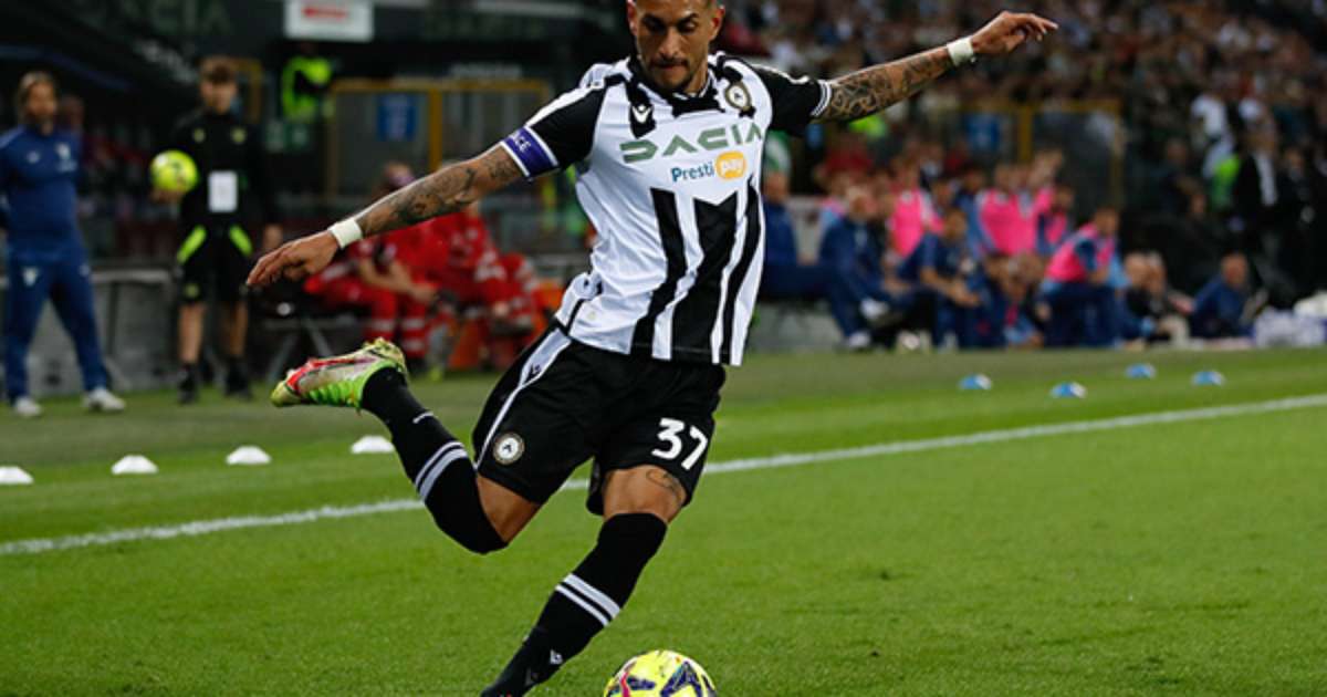 Palmeiras segue monitorando Pereyra e espera sinal do jogador