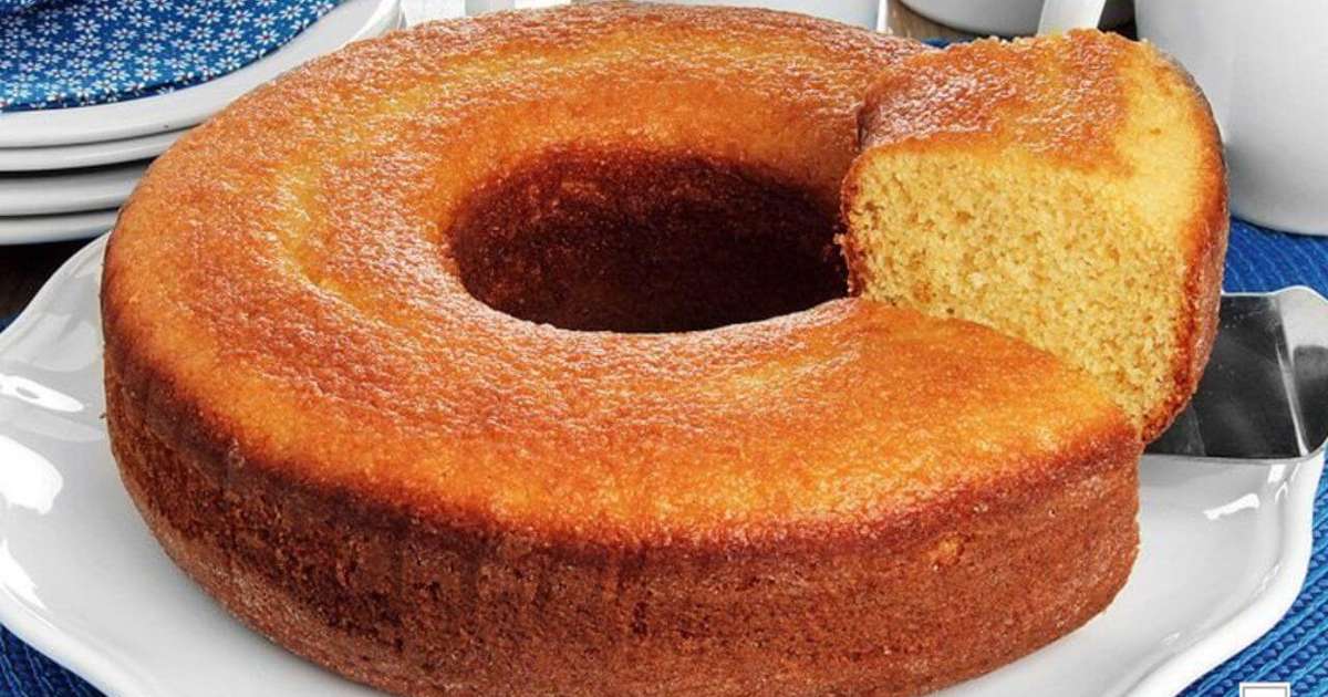 Receita de Bolo de Farinha de Trigo no Liquidificador da vó! Confira