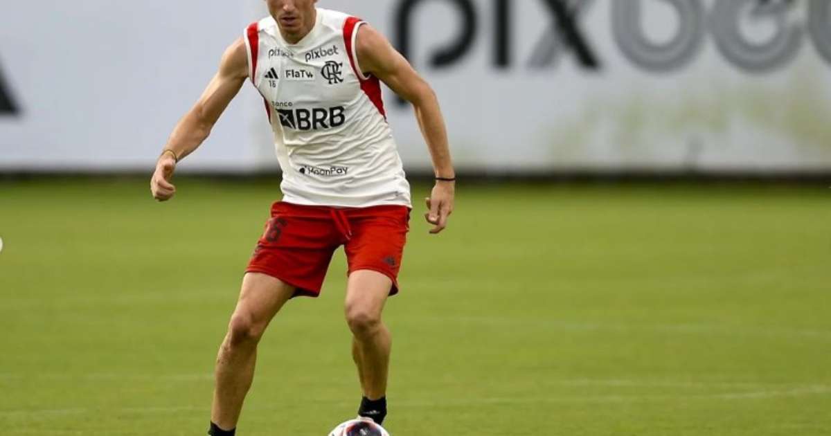 Filipe Luís sofre lesão e vira desfalque no Flamengo