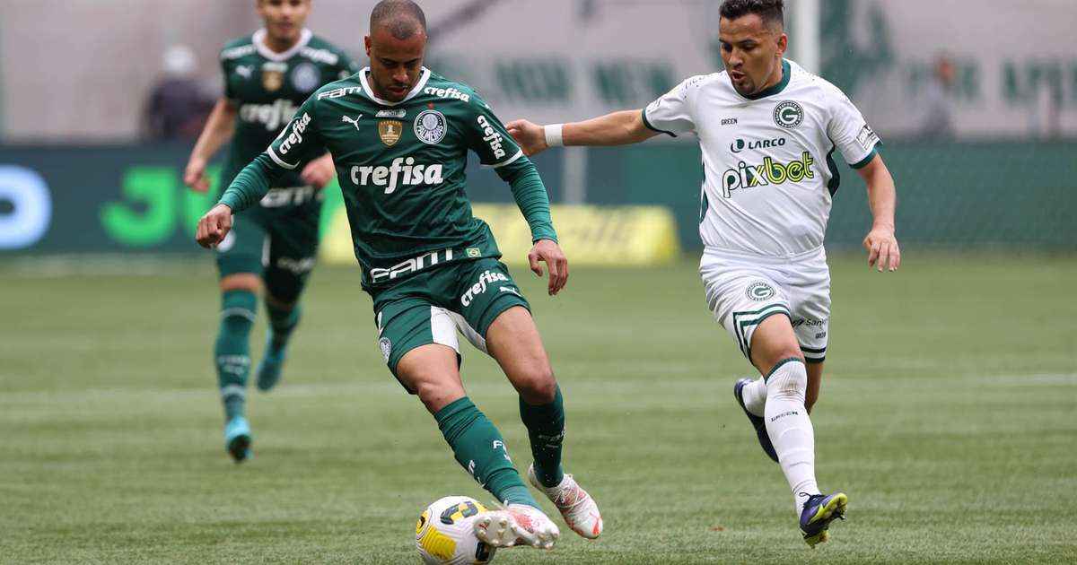 Goiás sofre gol nos acréscimos e empata com Grêmio na Serrinha