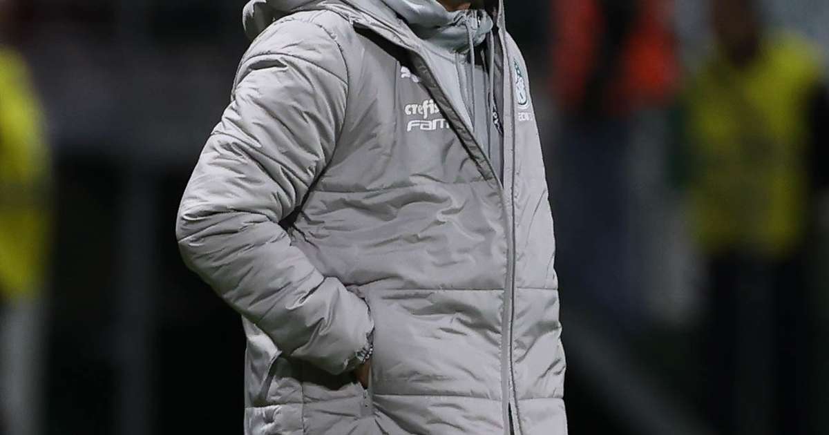 Abel faz alerta sobre saúde mental ao falar dos efeitos da Data Fifa no Palmeiras