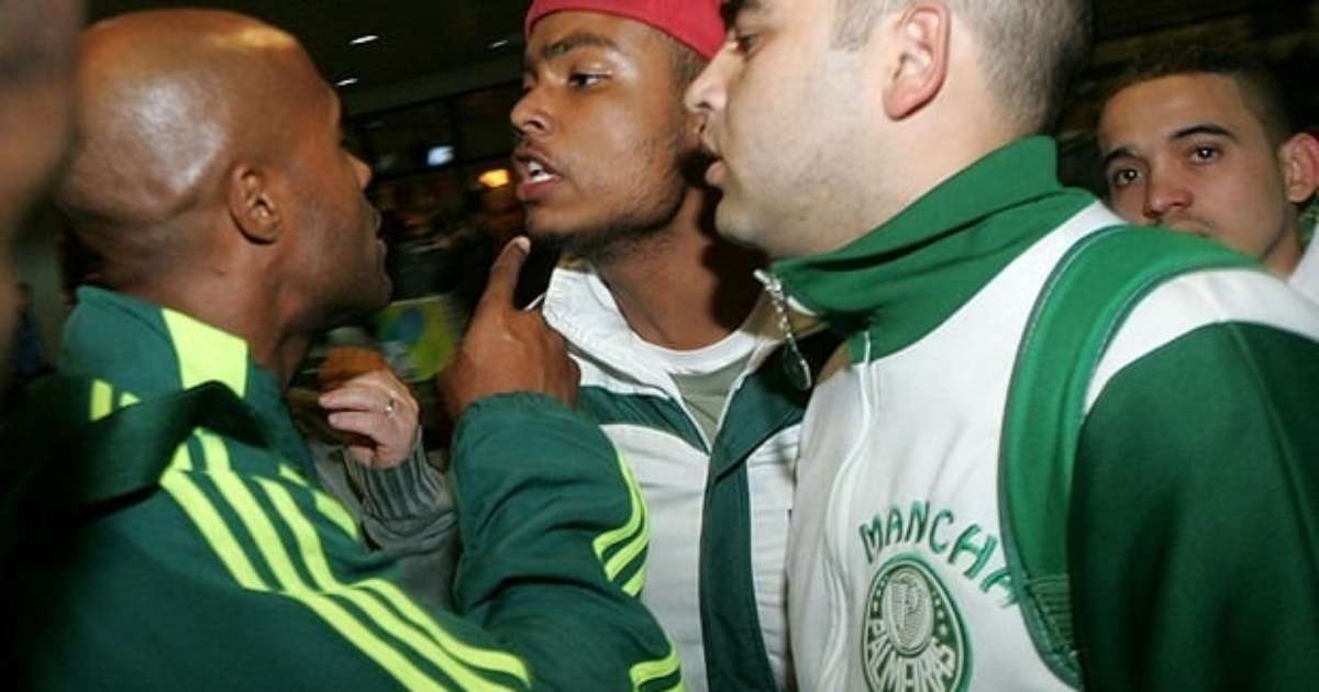 Breno Lopes provocou: lembre jogadores do Palmeiras que se envolveram em polêmicas com a torcida
