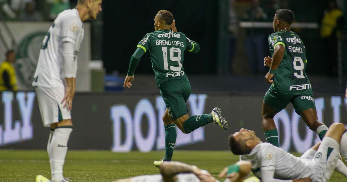 Palmeiras decide não multar atacante Breno Lopes após gestos à torcida na comemoração do gol