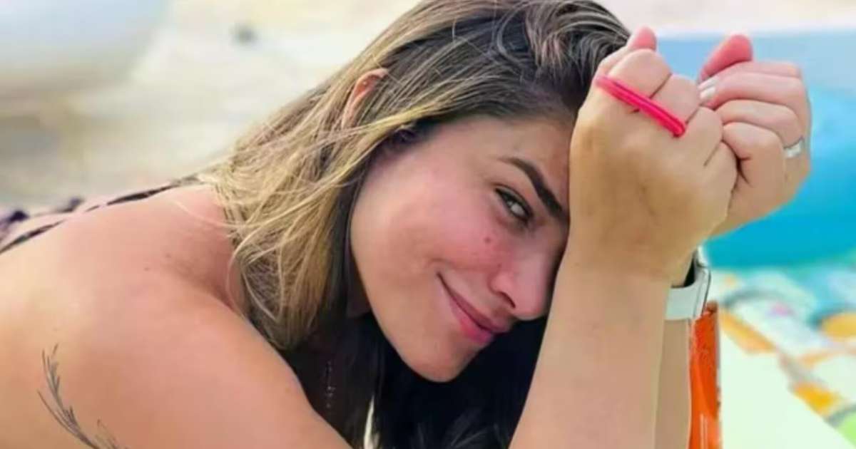 De biquíni fio-dental, Priscila Fantin dá close no corpo e impressiona ...