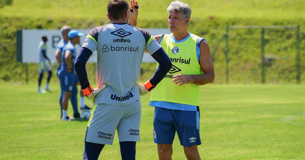 Sem volante titular, Renato define substituto para próximo confronto do Grêmio