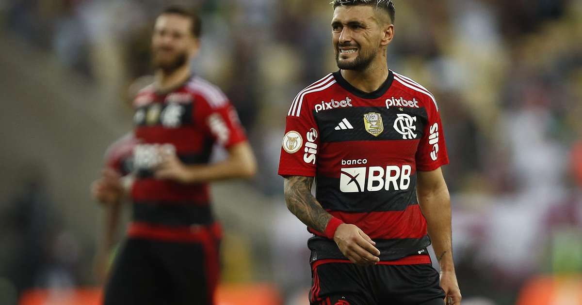 Vale a pena escalar Arrascaeta no sacrifício na final da Copa do Brasil? Setoristas do Flamengo opinam