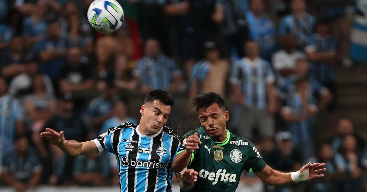 Palmeiras perde do Grêmio e desperdiça chance de diminuir vantagem do líder Botafogo
