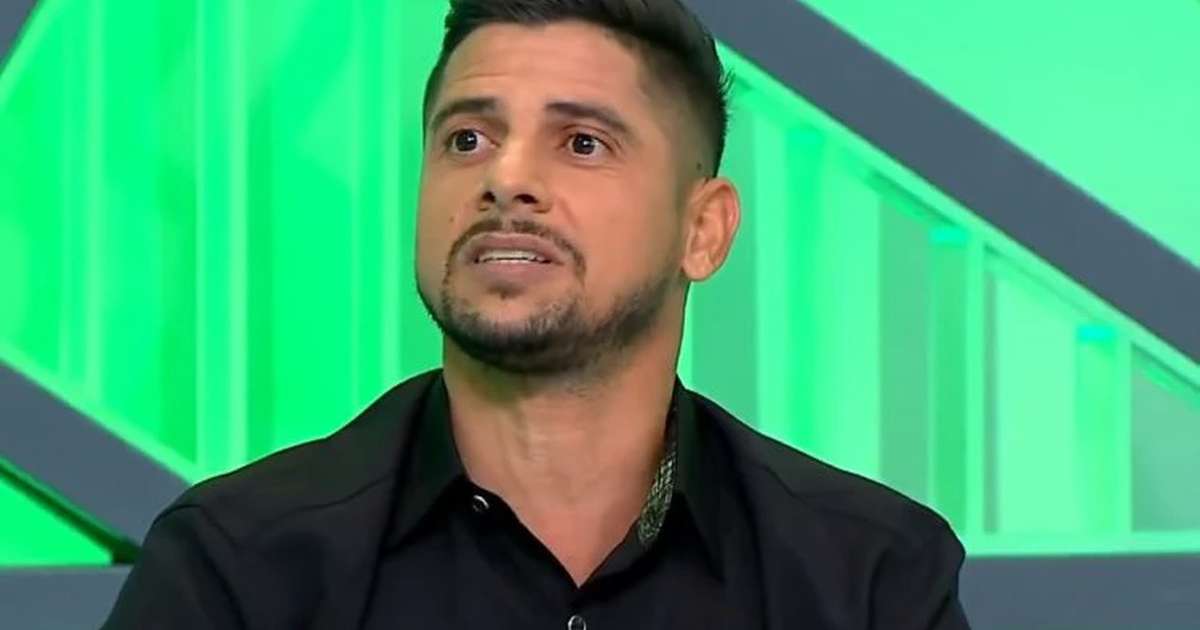 Web resgata declaração polêmica de Cicinho: Flamengo não ganha nem Carioca