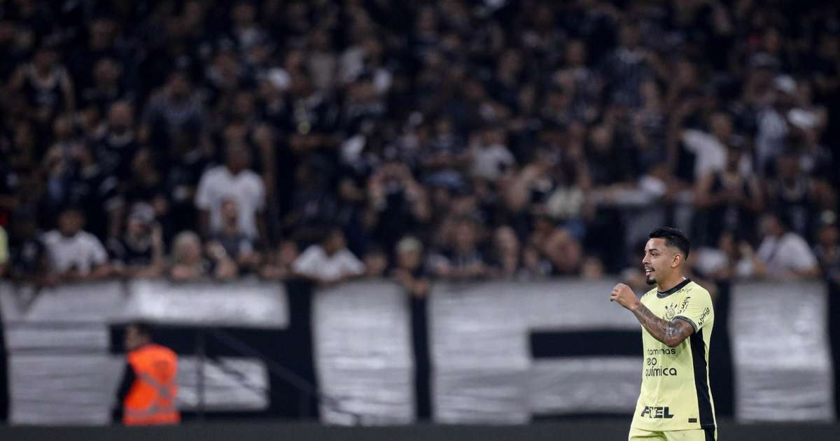 Papo com Fábio Santos e comprometimento tático: como Bidu busca retomar espaço no Corinthians