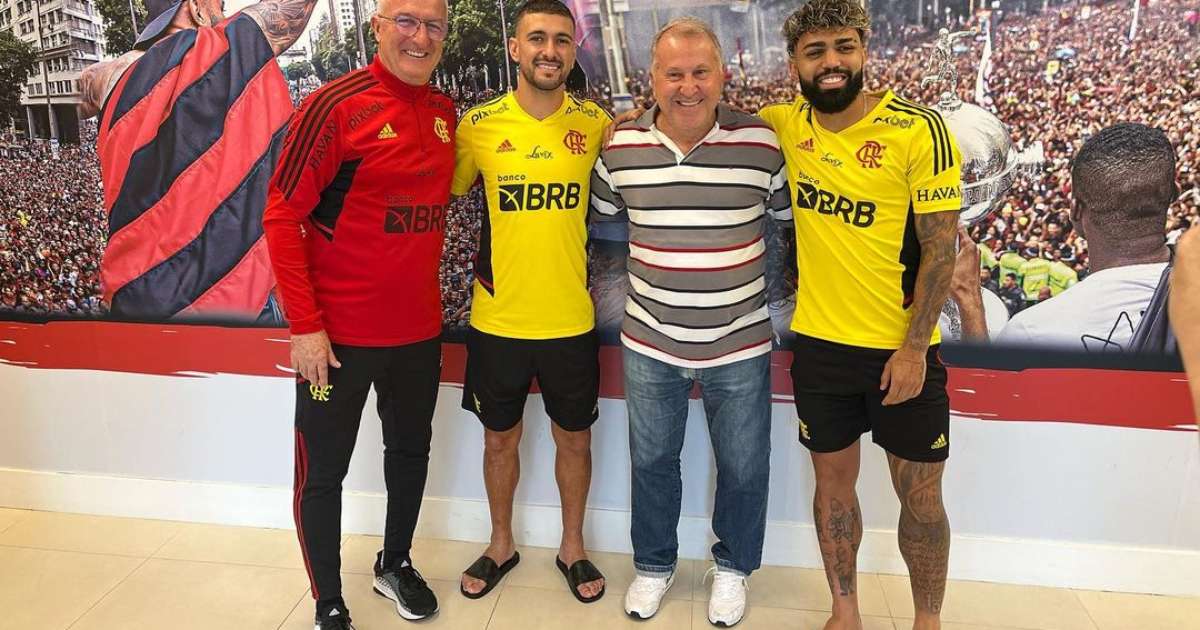 Zico cobra diretoria e opina sobre queda de rendimento de Gabigol