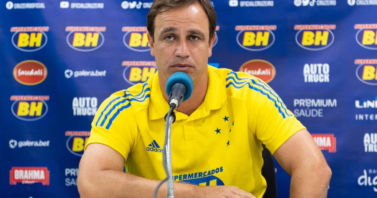 Ex-técnico do Cruzeiro em 2021 dispara contra diretoria e ex-jogadores
