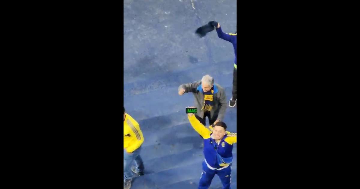 Torcedores do Boca cometem racismo antes da semifinal: 
