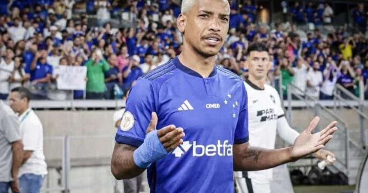 Matheus Pereira treina novamente com o grupo e pode voltar a ser relacionado no Cruzeiro; veja provável time