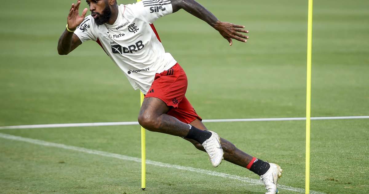 Gerson não opina sobre Sampaoli e diz que trabalho tem que continuar