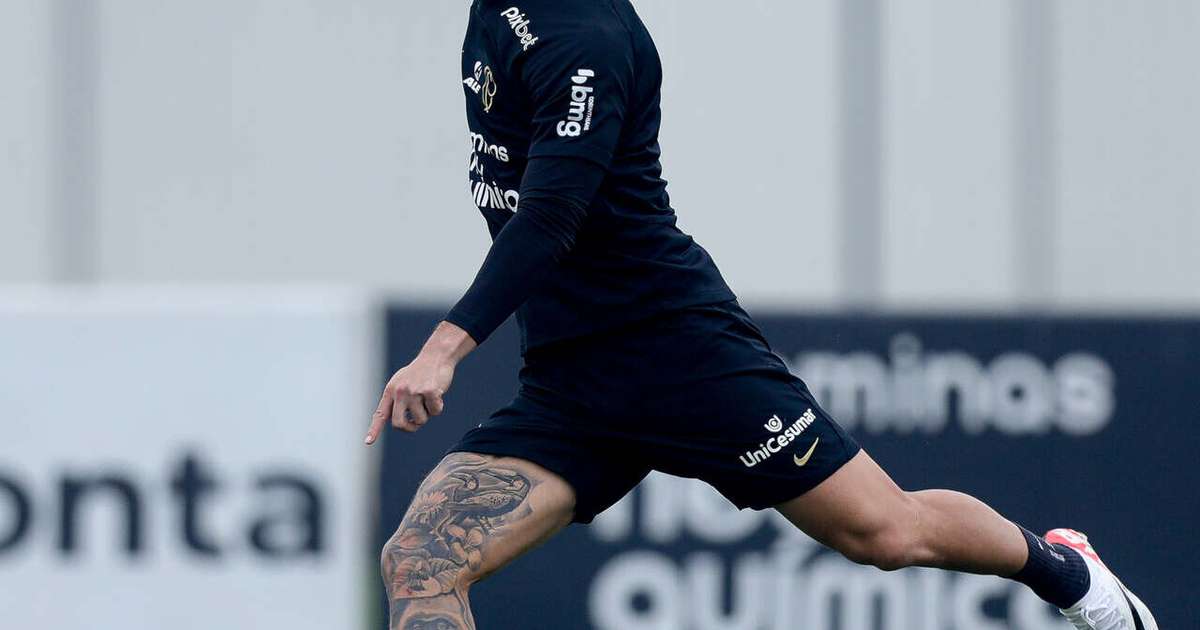 Rojas treina e reforça o Corinthians contra o Fortaleza