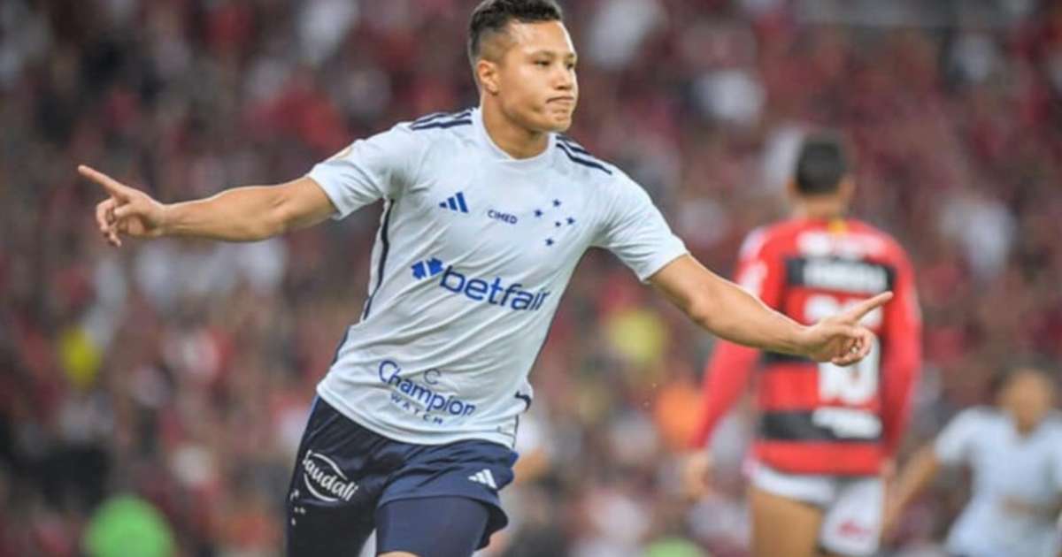 Lateral do Cruzeiro dispara: Desempenho patético