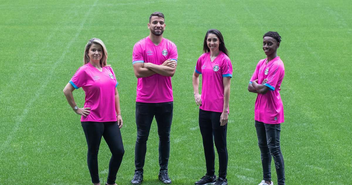Grêmio divulga imagens da camisa do Outubro Rosa em parceria com Instituto de Mama do RS