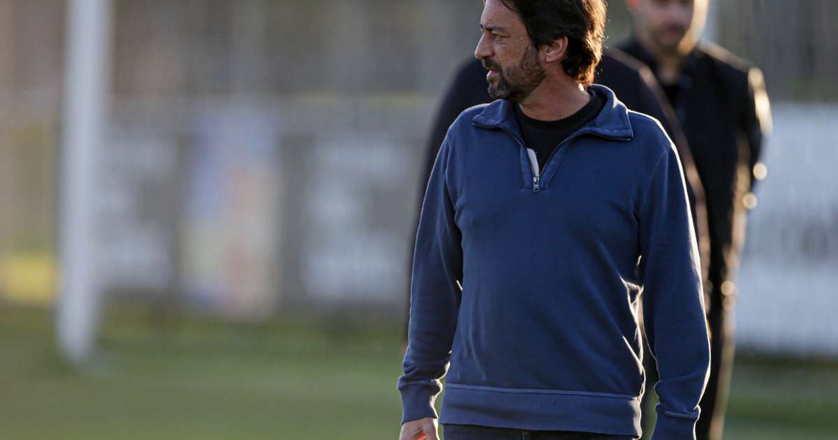 Duílio conversa com torcedores do Corinthians após confusão em hotel; saiba o que foi dito