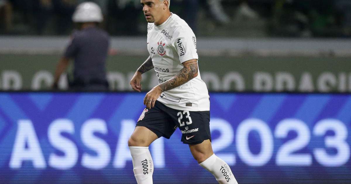 Fagner descarta fim de ciclo no Corinthians: 