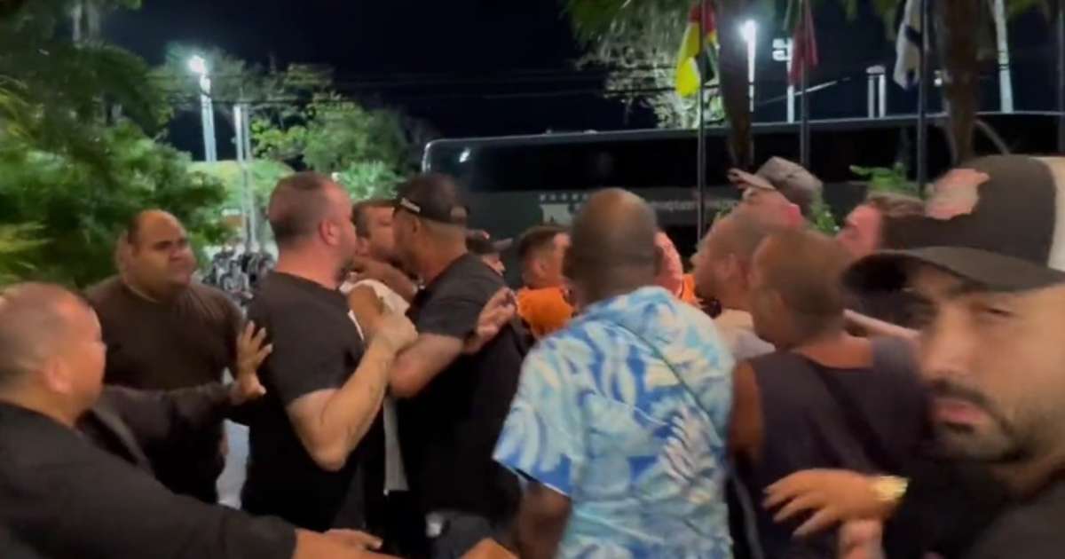 Madrugada do Corinthians é marcada por confusão em hotel após eliminação