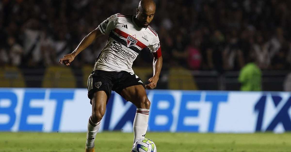 Dorival reforça coro por permanência de Lucas e faz promessa ousada para 2024