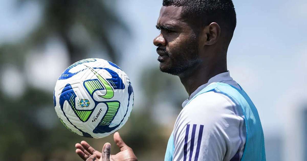 Cruzeiro encerra preparação para duelo contra o Cuiabá e viaja para o Mato Grosso; veja provável time