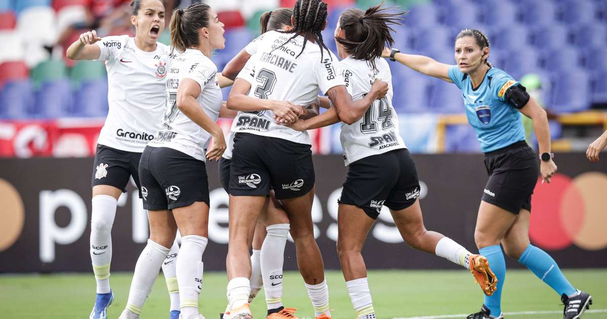 Corinthians goleia e garante vaga para semifinal da Libertadores Feminina