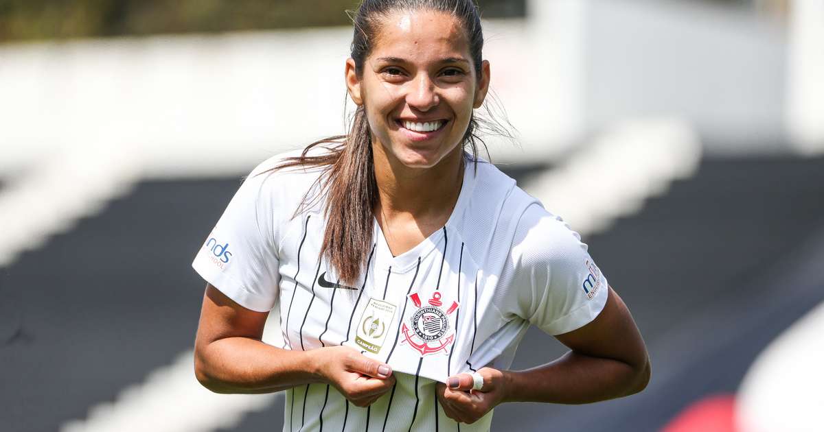 Millene celebra classificação para a semifinal 
