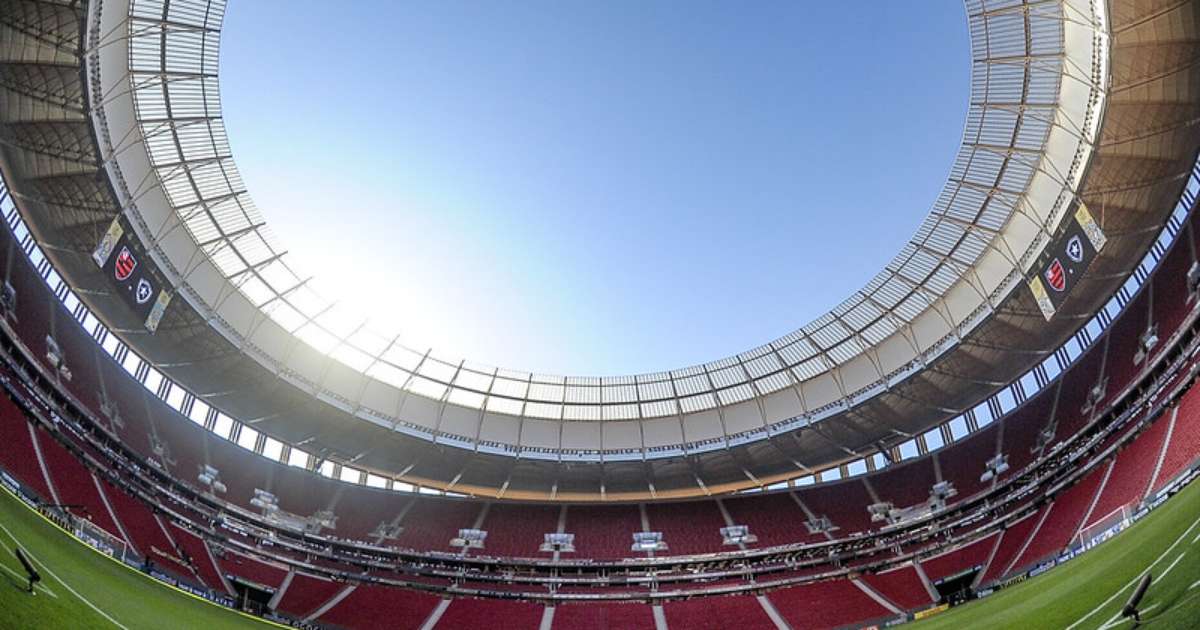 Mané Garrincha terá troca parcial de gramado para receber Flamengo e Santos