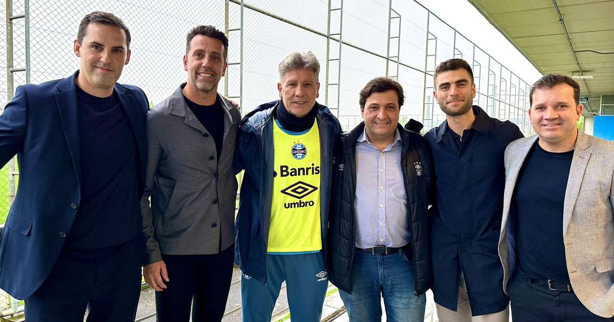 Edu Gaspar, diretor esportivo do Arsenal, visita o CT do Grêmio
