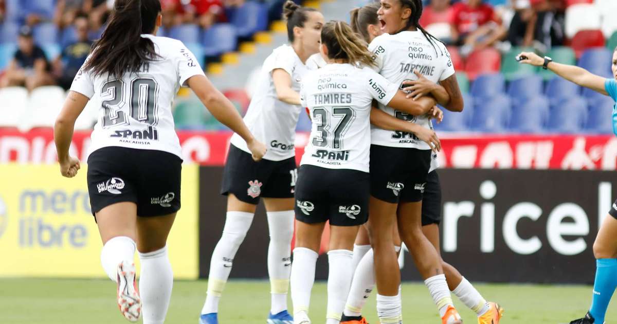 Corinthians mira premiação recorde na briga pelo título da Libertadores  feminina