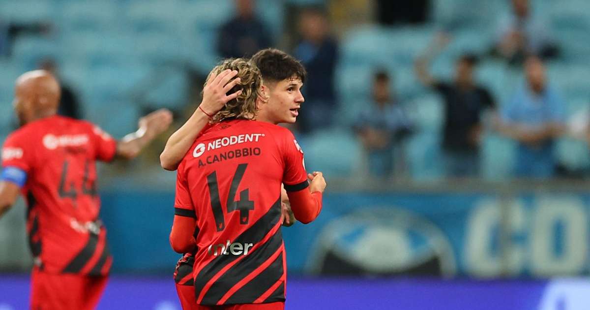 Com gol nos acréscimo, Athletico vence o Grêmio fora de casa pelo Brasileirão