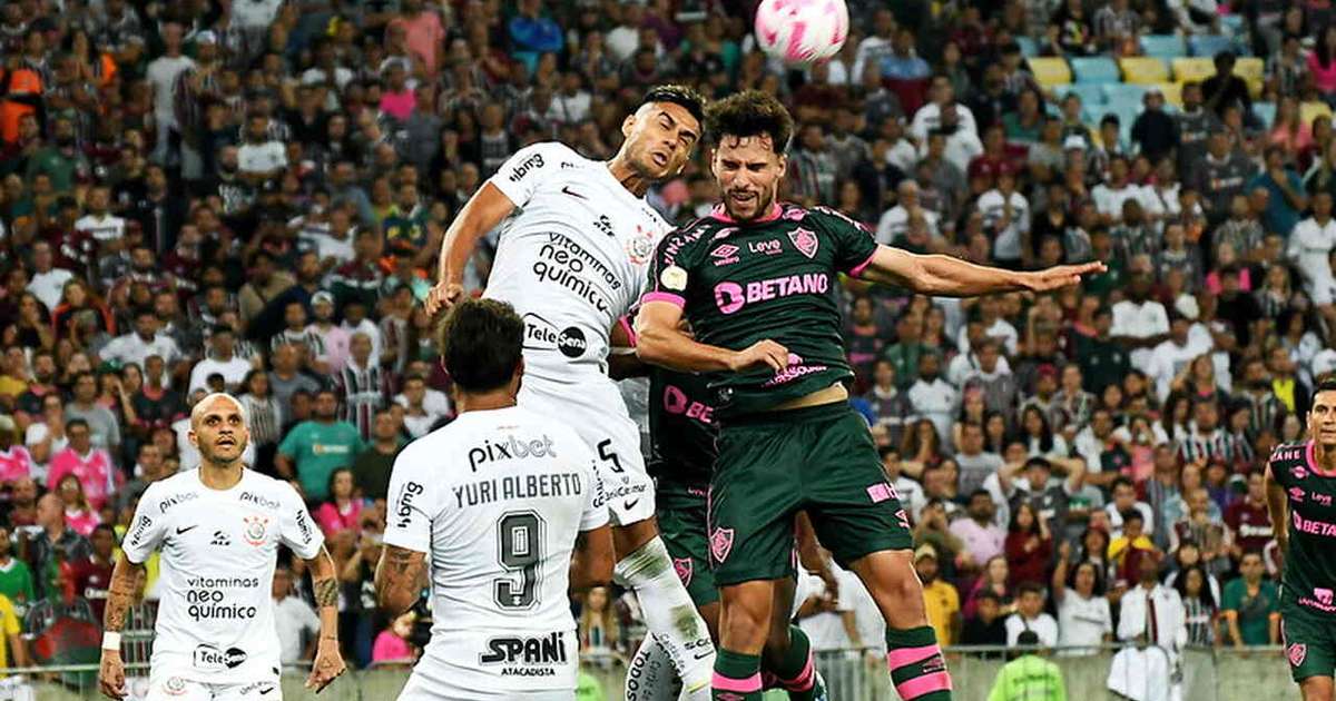 Mano lamenta empate no Maracanã, mas valoriza ponto somado