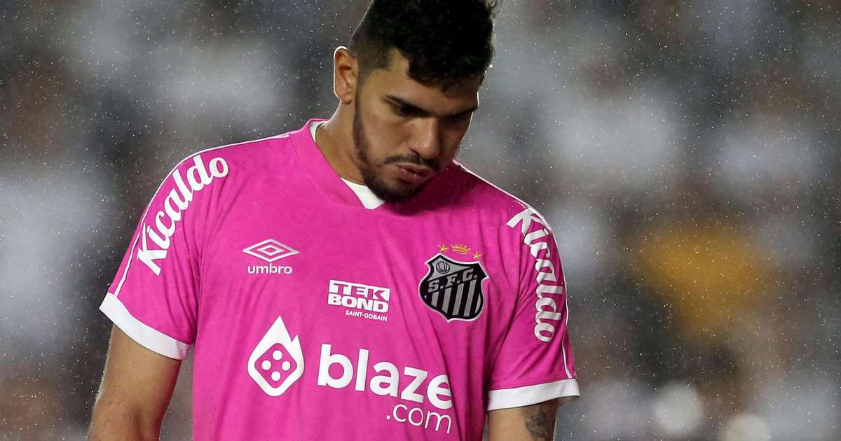 Santos abre o jogo sobre possível contratação de Jean Lucas