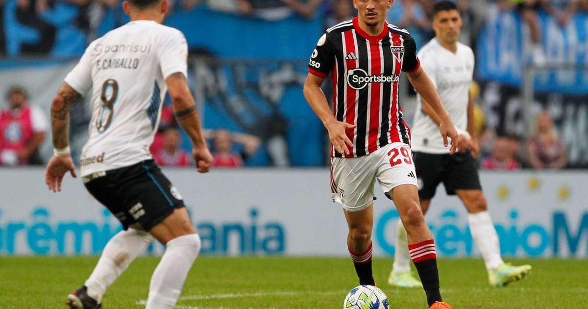 São Paulo recebe Grêmio em busca de recuperação no Brasileirão