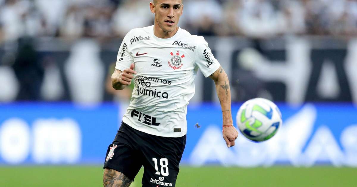 Em baixa no Corinthians, Rojas revê rival de estreia que encantou a Fiel
