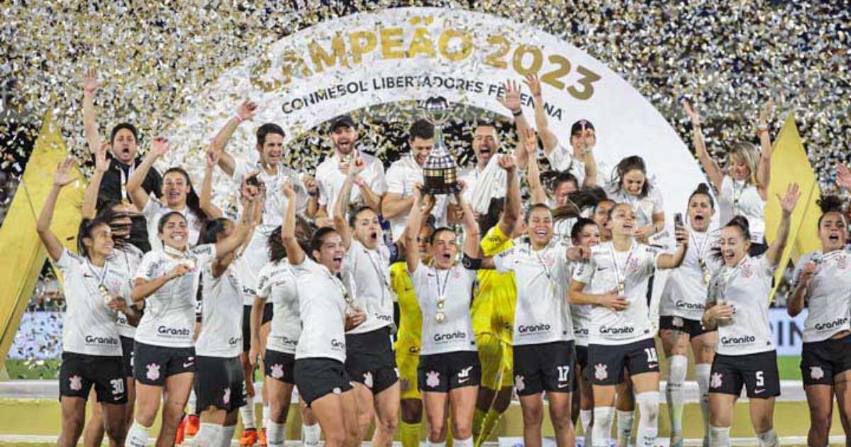 Arthur Elias se despede do Corinthians com título e agradece torcida