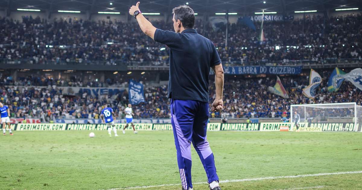 Zé Ricardo elogia atuação do Cruzeiro: Nosso grupo foi muito bem