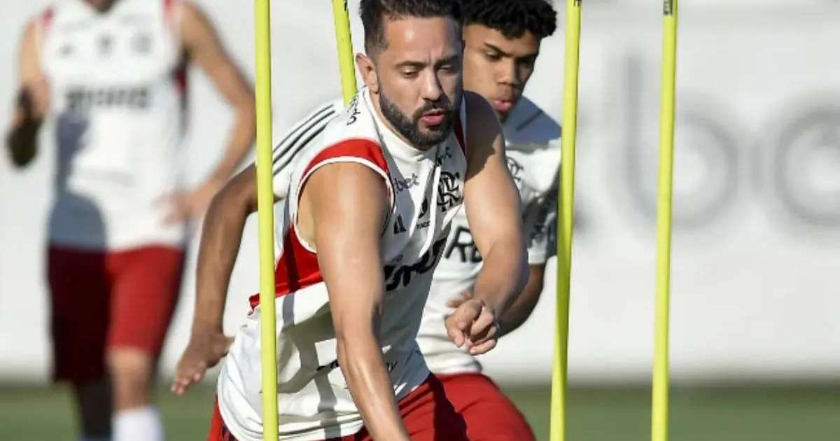 Flamengo e Everton Ribeiro ficam mais longe de acordo por renovação; veja detalhes