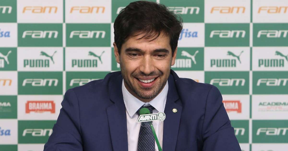 Palmeiras inicia semana importante celebrando três anos de Abel Ferreira
