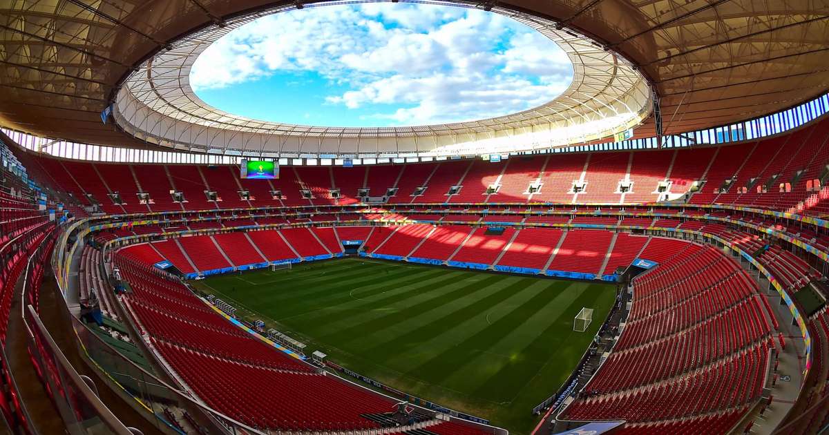 Gramado do Mané Garrincha vira preocupação no Flamengo para duelo com o Santos