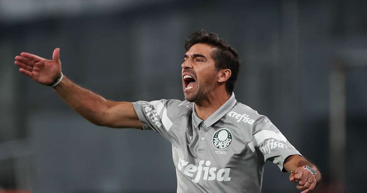 Weverton revela o que Abel falou no intervalo para o elenco do Palmeiras virar sobre o Botafogo