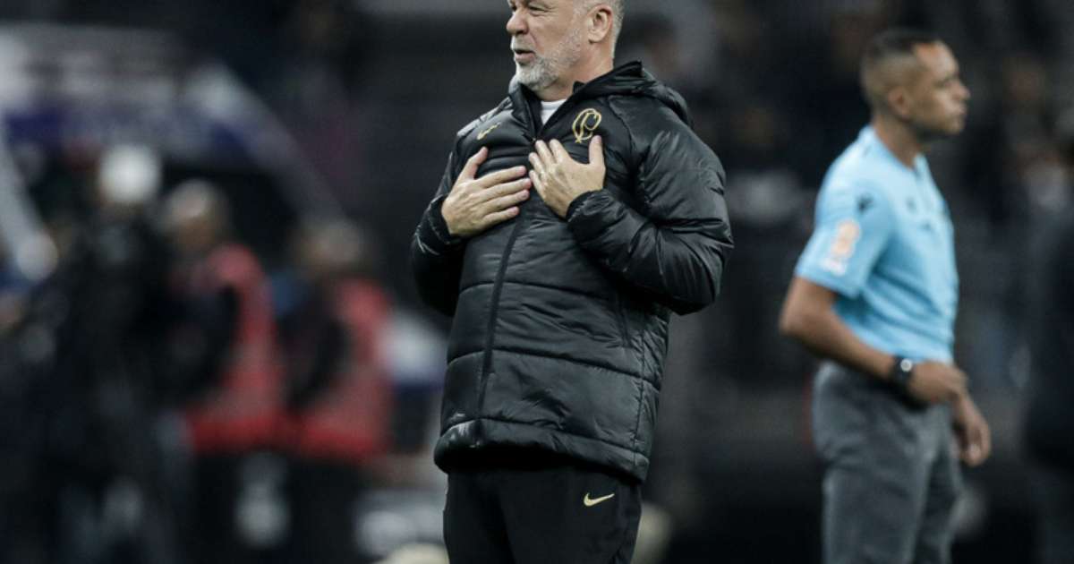 Mano vê Corinthians mais confiante, mas ainda prega cautela