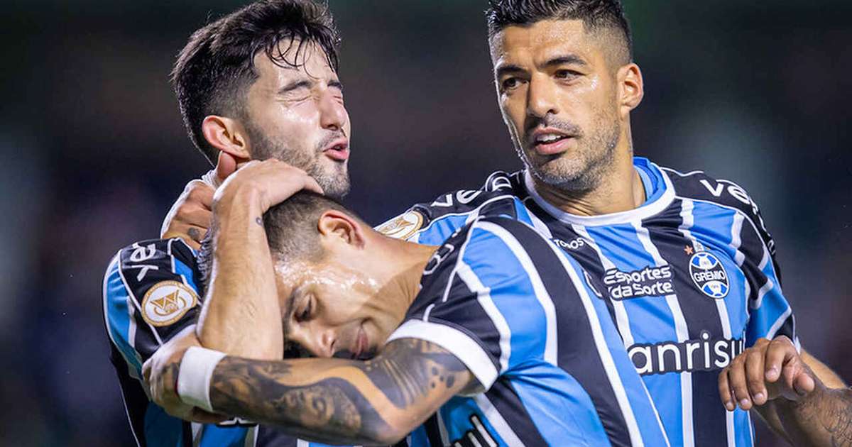 Victor Luís exalta gol e vitória do Coritiba sobre Athletico-PR: 'Não tem  jogo melhor para vencer