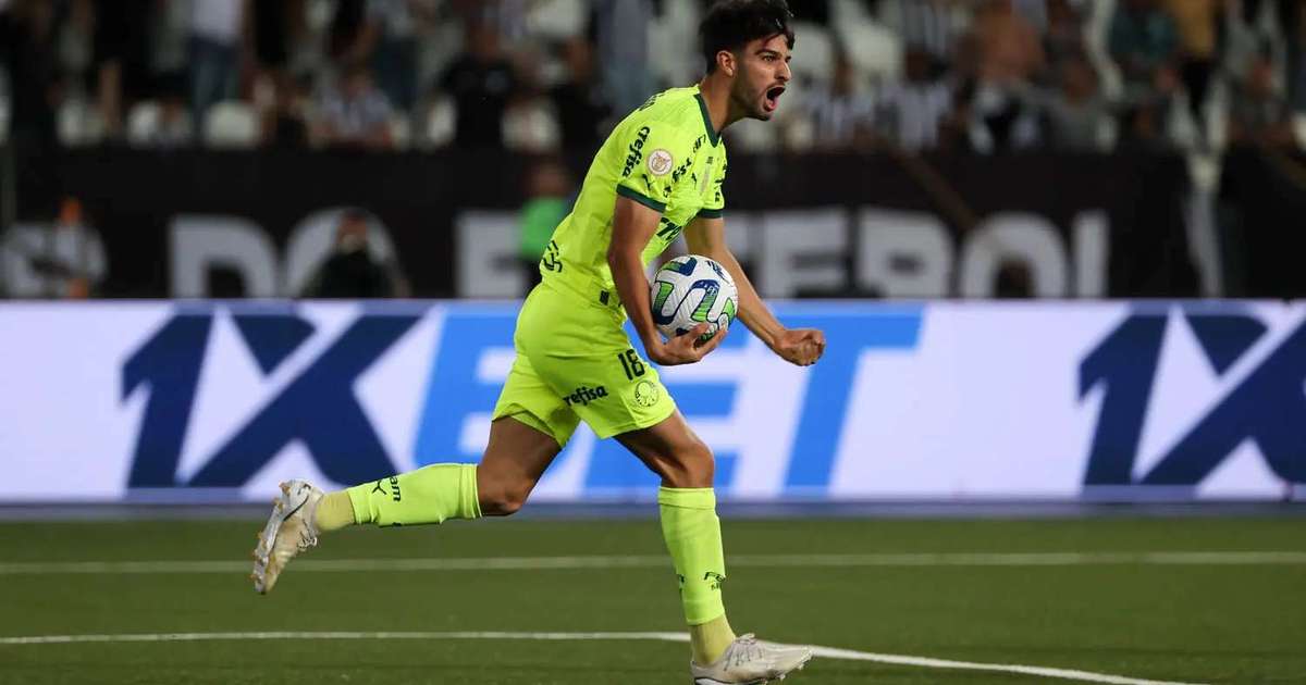 Flaco celebra gol em virada histórica do Palmeiras e repete lema de Abel: 